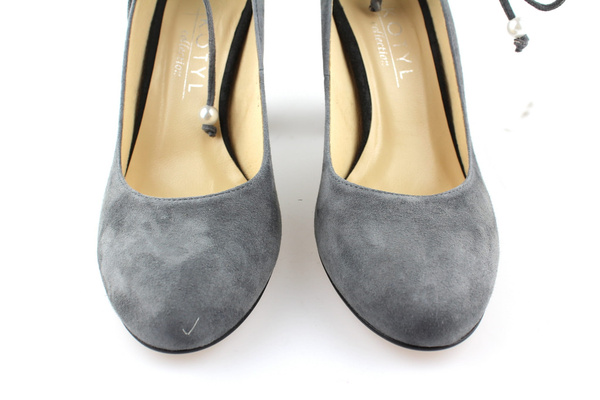 Kotyl 8537 szary zamsz