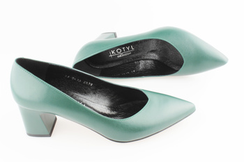 Kotyl 5431 zielony lico