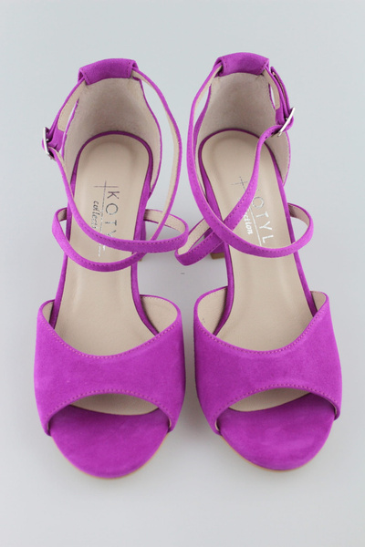 Kotyl 4357 fuksja zamsz