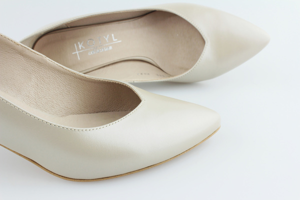 Kotyl 557 perła lico