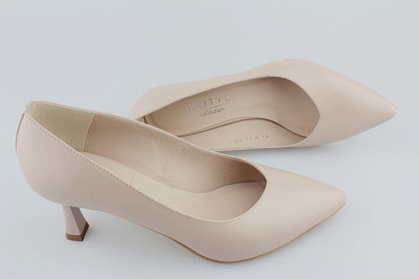 Kotyl 5423 beż lico