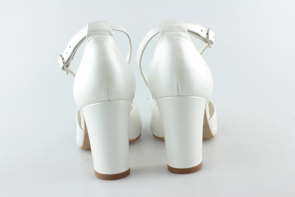 Kotyl 7080 biała ecru perła