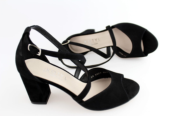 Kotyl 4317 czarny zamsz