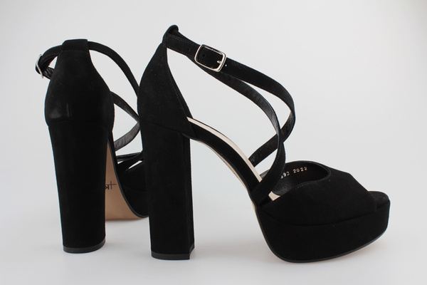 platformy Kotyl 2593 czarny zamsz