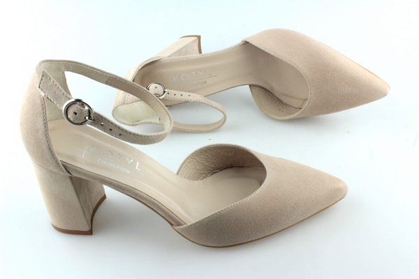 Kotyl 3781 beż róż piaskowy zamsz