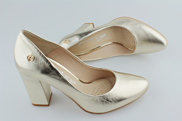 Prestige 2032 złoty