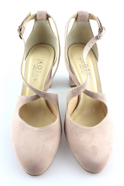 Kotyl 7080 róż puder zamsz