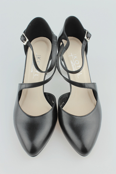 Kotyl 1283 czarny lico