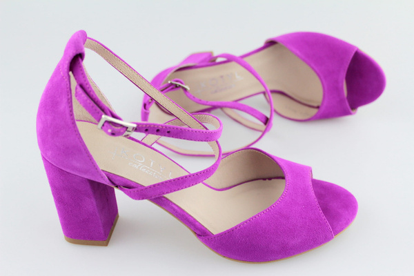 Kotyl 4357 fuksja zamsz