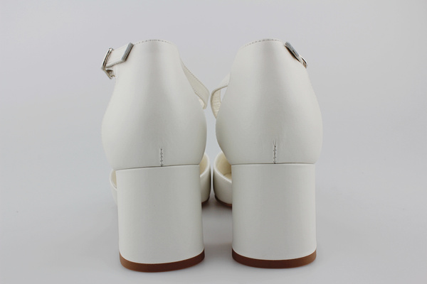 Kotyl 565 biała perła