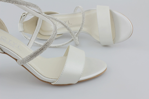 Kotyl 4363 biała ecru perła