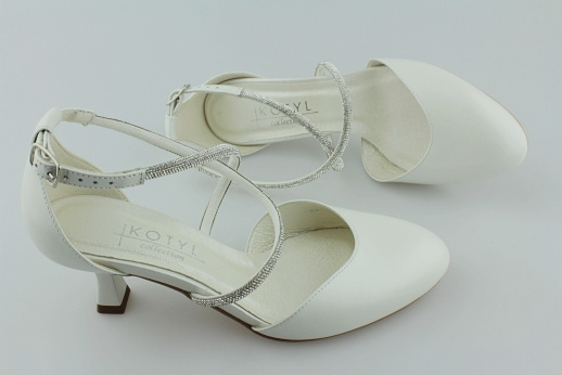 Kotyl 679 biały perła