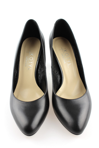 Kotyl 892 czarny lico