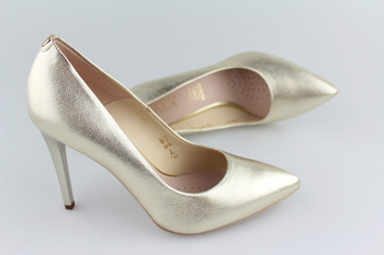 Sala 1810 złoty 1477