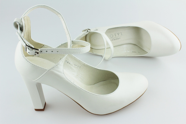 Kotyl 5897 biała ecru perła