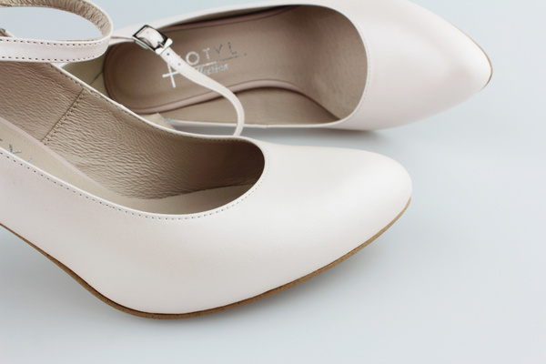 Kotyl 888 perłowy róż