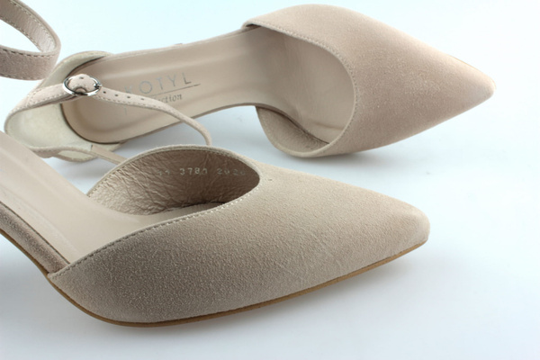 Kotyl 3781 beż róż piaskowy zamsz