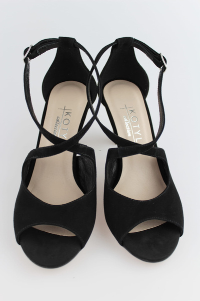 Kotyl 4325 czarny zamsz