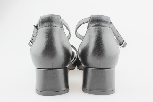 Kotyl 9917 czarny lico