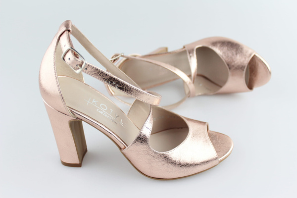 Kotyl 5905 złoty róż