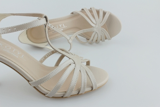 Kotyl 4380 perłowy perła