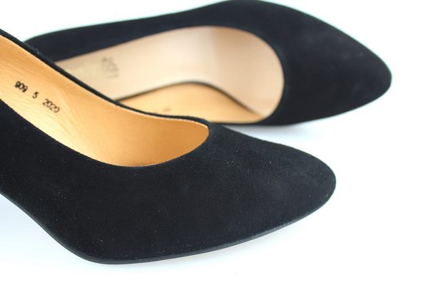 Esoirito 606 czarny zamsz