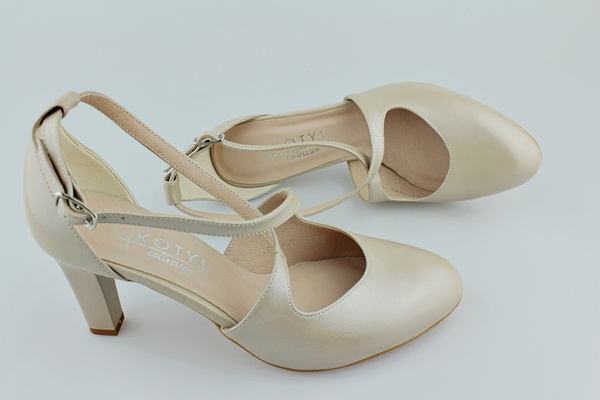 Kotyl 7079 perła lico