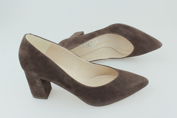 Kotyl 3717 brązowy zamsz