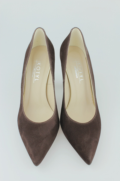 Kotyl 8501 brązowy zamsz