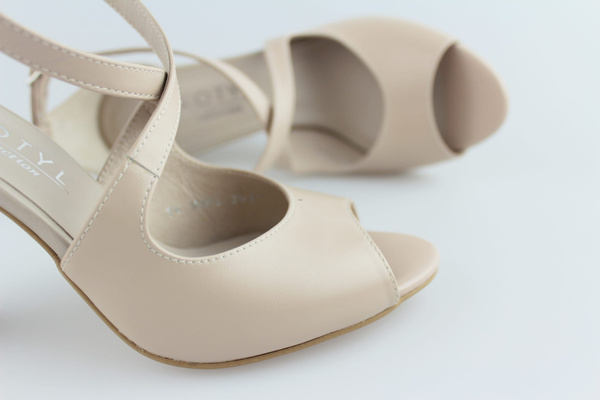 Kotyl 5905 beż lico