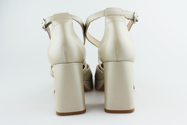 Kotyl 1109 perła lico