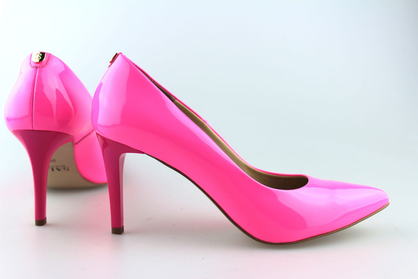 Sala 1816 róż lakier 695