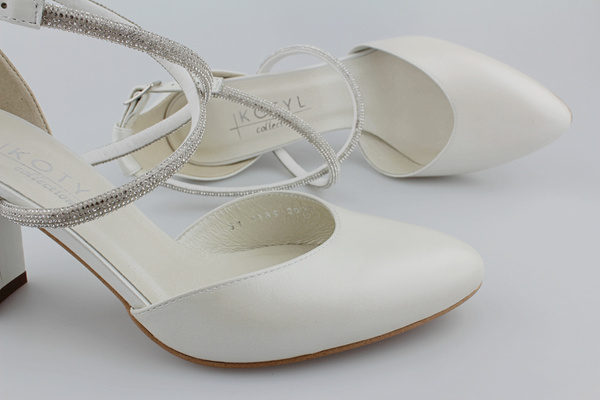 Kotyl 1289 biała ecru perła