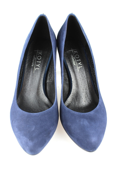 Kotyl 883 granat zamsz