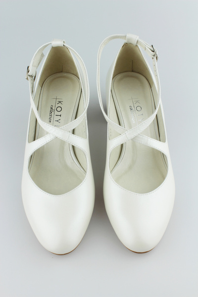 Kotyl 671 biało ecru perła