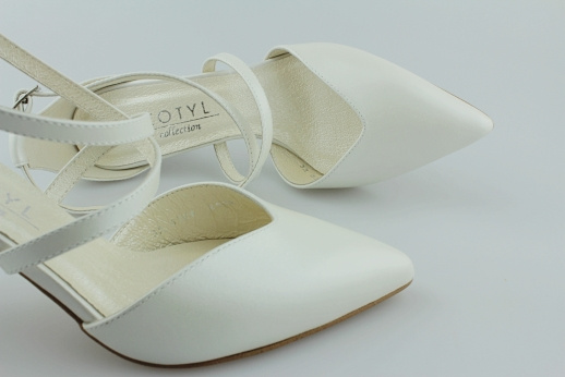 Kotyl 3729 biała ecru perła