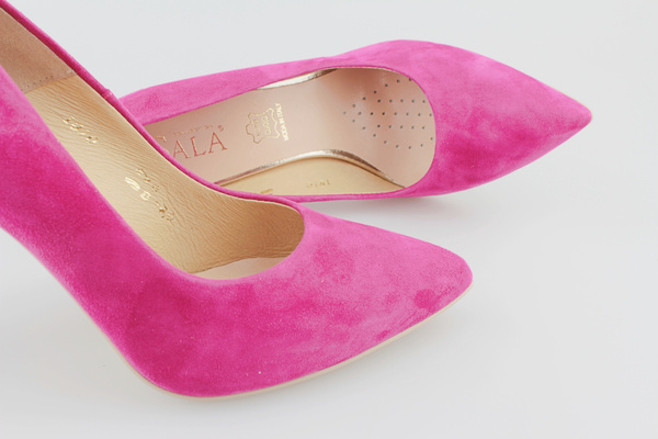 Sala 1810 fuksjowy 1311