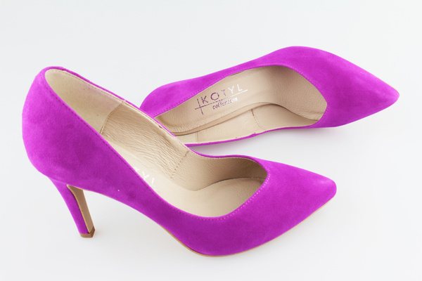 Kotyl 7293 fuksja zamsz