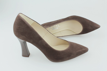 Kotyl 8501 brązowy zamsz