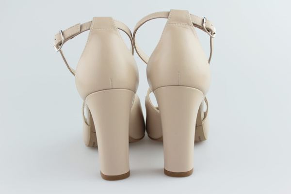 Kotyl 5905 beż lico