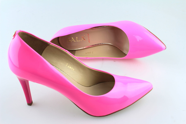 Sala 1816 róż lakier 695