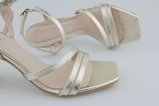 Kotyl 4375 złoty lico