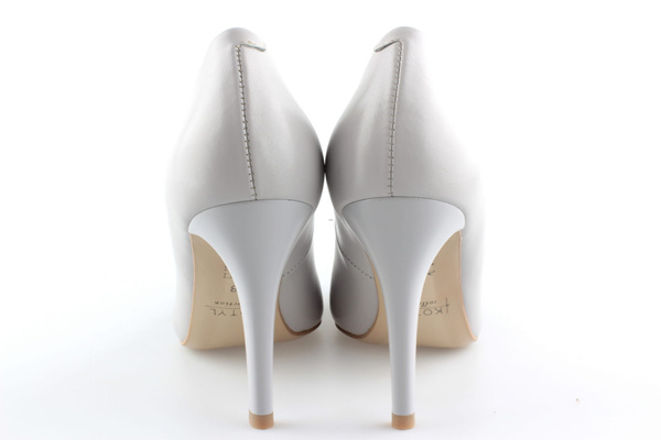 Kotyl 7267 jasny szary lico