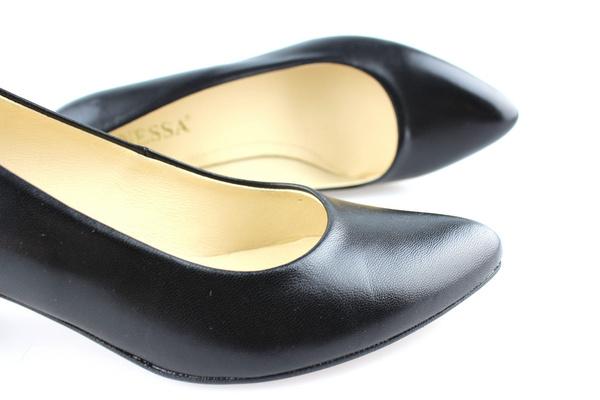 Vanessa 1368 czarny lico