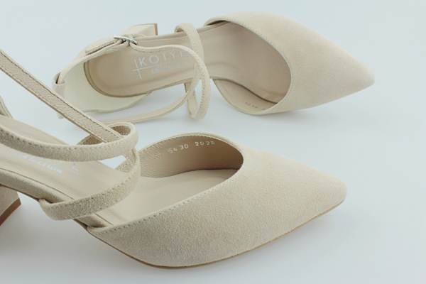 Kotyl 5430 beżowy zamsz