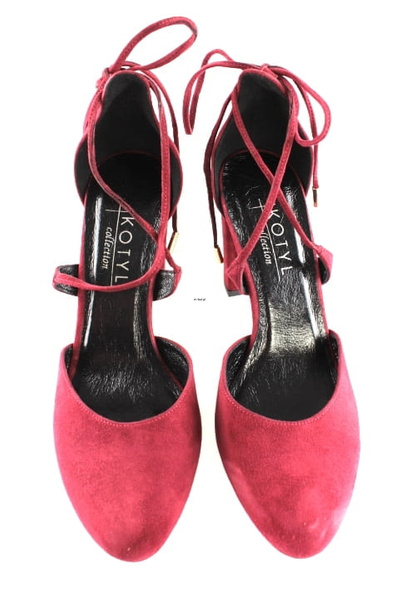 Kotyl 5899 wino zamsz