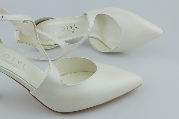 Kotyl 3727 biała ecru perła