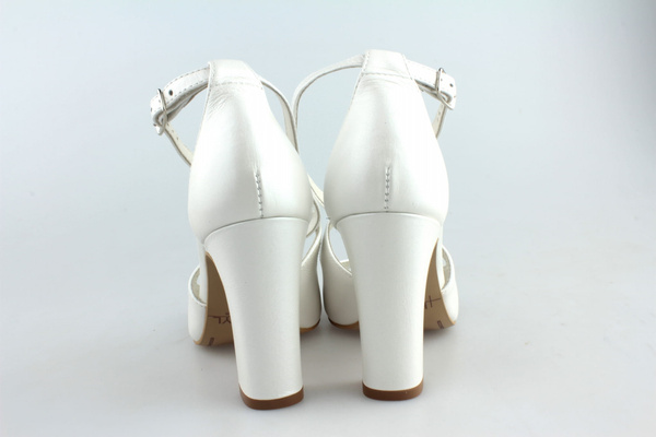 Kotyl 5905 biała ecru perła