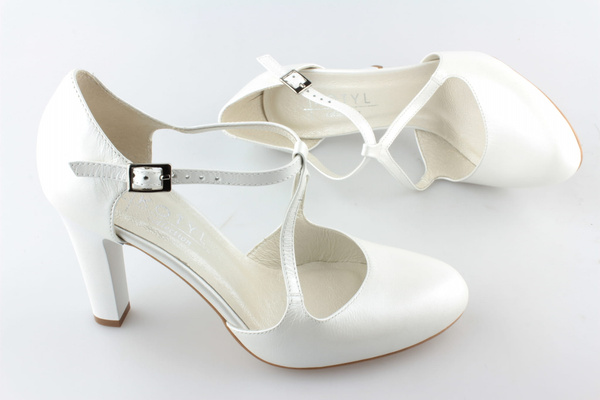 Kotyl 5923 biała ecru perła