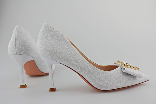 Błyszczące szpilki z koralikami m.266 srebrny